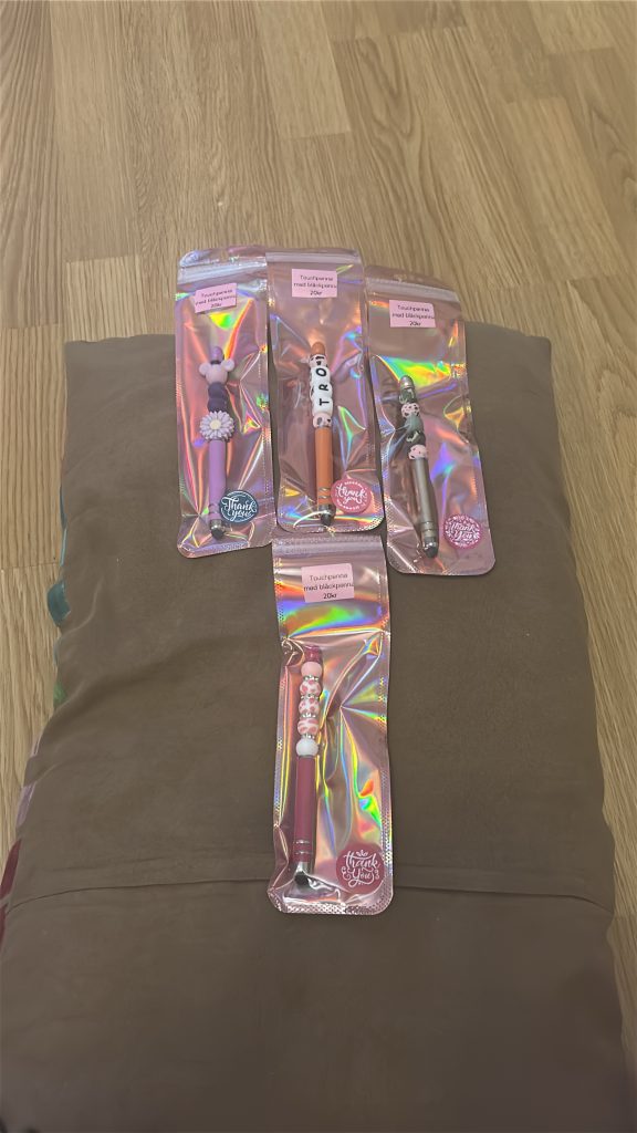 Denna bild har ett alt-attribut som är tomt. Dess filnamn är A808D802-0E31-42AF-8343-307825F5EA79-576x1024.jpeg